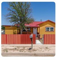 708 N Rio St in Fort Stockton, TX - Building Photo