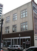 17 Church Ave SW, Unit 301