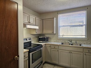 202 N Cypress St in Hammond, LA - Building Photo - Building Photo