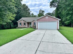 634 Greystone Ave in Jacksonville, NC - Building Photo - Building Photo