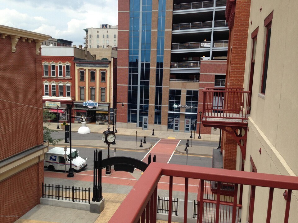 529 Bogart,Unit 301 Pl in Scranton, PA - Building Photo