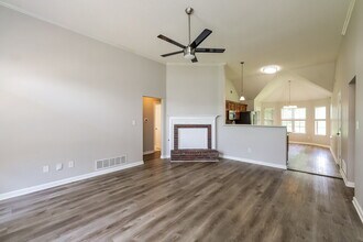 2458 Kindlewood Dr in Southaven, MS - Building Photo - Building Photo