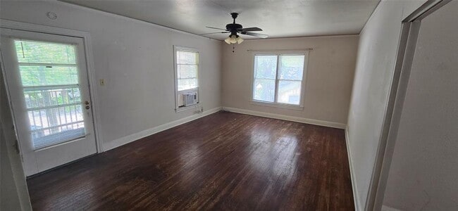 920 E 37th St in Austin, TX - Building Photo - Building Photo
