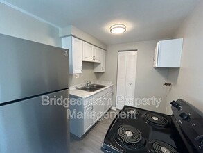 2605 Revere Ave in Dayton, OH - Building Photo - Building Photo