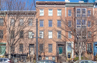 78 Essex St in Jersey City, NJ - Building Photo - Building Photo