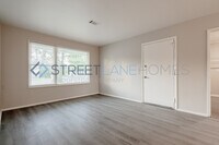 1112 Cornish St NE photo'