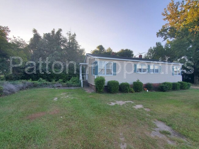 property at 700-702 S Edisto Ave