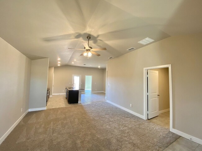 1917 140th St in Lubbock, TX - Foto de edificio - Building Photo