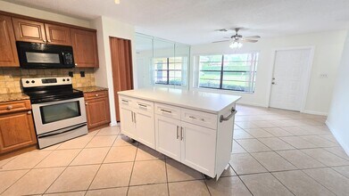 1530 NW 93rd Terrace in Coral Springs, FL - Building Photo - Building Photo