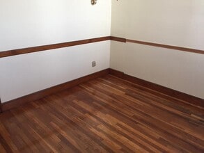 48 Oak St, Unit #2 in Dedham, MA - Building Photo - Building Photo