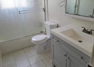 1038 Juarez St in Napa, CA - Building Photo - Building Photo