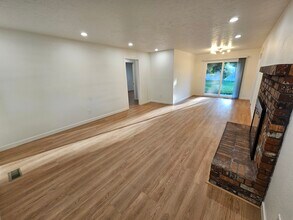 2166 N Wildwood St in Boise, ID - Building Photo - Building Photo