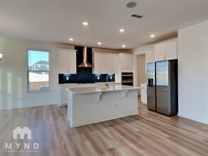 50 Artemas Ward Dr in Fuquay Varina, NC - Foto de edificio - Building Photo