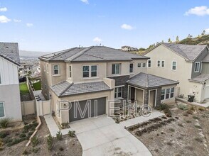 28649 Windbreak Tr in Santa Clarita, CA - Building Photo - Building Photo