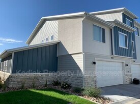 1088 N 1840 W in Farmington, UT - Building Photo