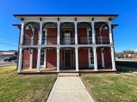 301 N Main St in Franklin, KY - Building Photo