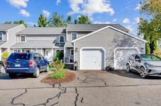 791 Long Hill Rd, Unit Unit B in Middletown, CT - Building Photo