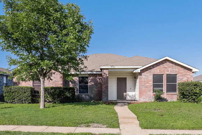 2327 Graystone Dr