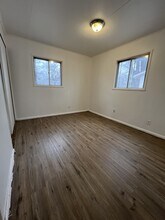 111 St Thomas Ln in Sauget, IL - Building Photo - Building Photo