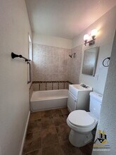 480 Lindley Dr in Sacramento, CA - Building Photo - Building Photo