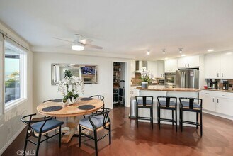 3036 Breakers Dr in Newport Beach, CA - Building Photo - Building Photo