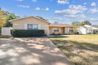 13382 Banyan Rd in Spring Hill, FL - Building Photo - Building Photo