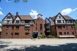 The Schenley Arms in Pittsburgh, PA - Building Photo