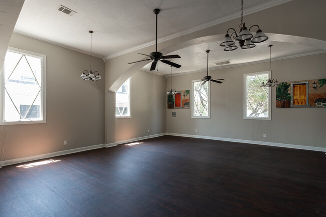 Ventana Ridge Apartments in Dallas, TX - Foto de edificio - Interior Photo