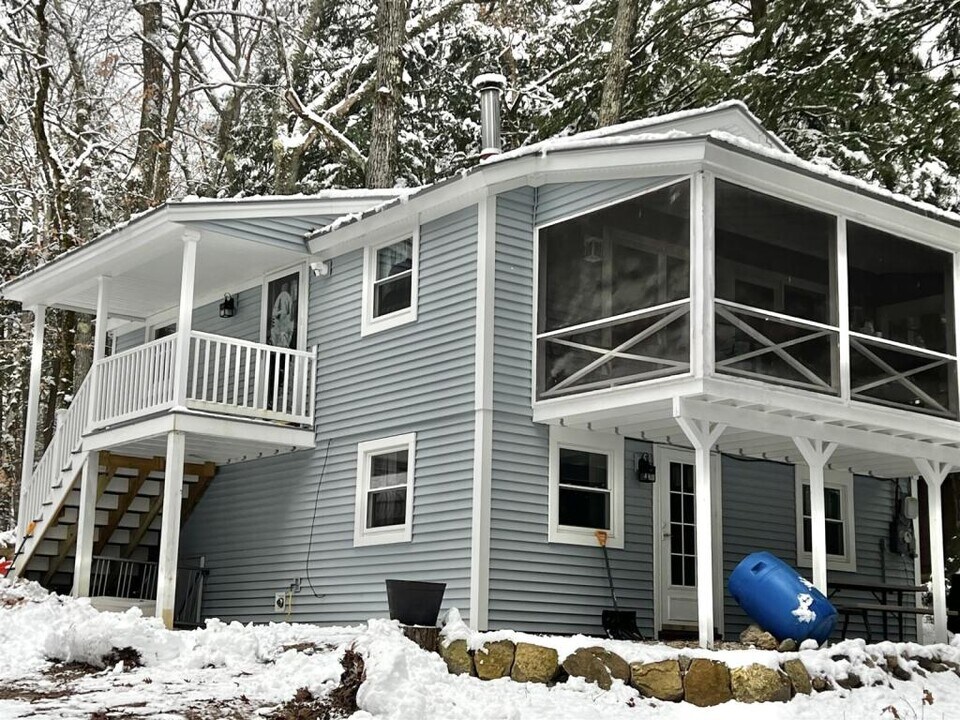 24 Abenaki Rd in Bridgton, ME - Building Photo