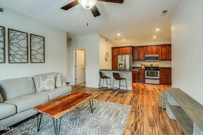 property at 1200 W Owens Ave