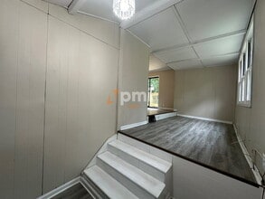 3320 E Johns Ave in Michigan City, IN - Foto de edificio - Building Photo