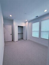 1058 Mansfield St in Houston, TX - Foto de edificio - Building Photo
