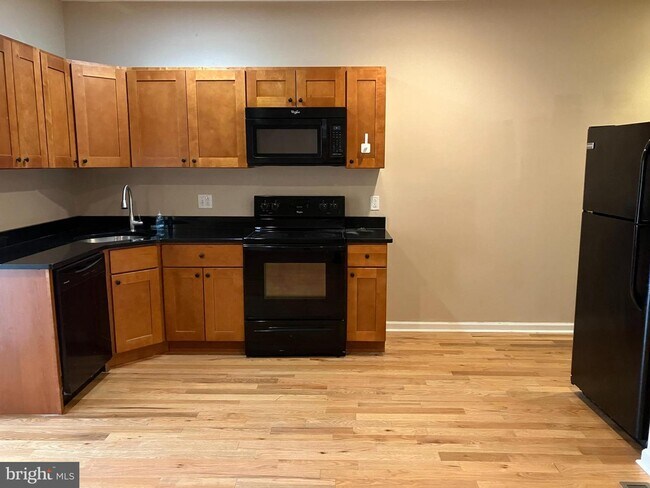 423 N 40th St photo'