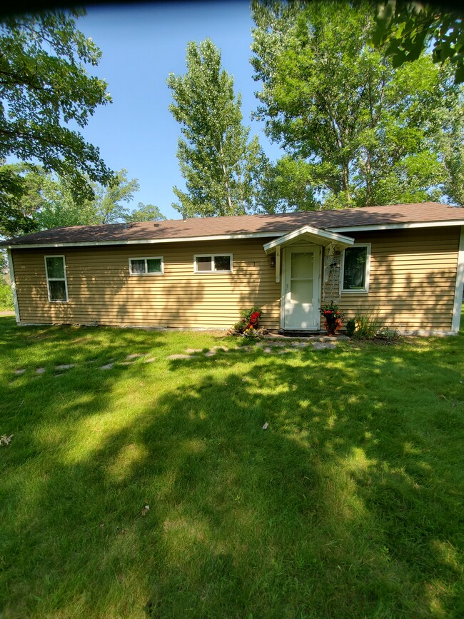 14935 Wonderland Park Rd in Brainerd, MN - Building Photo - Building Photo