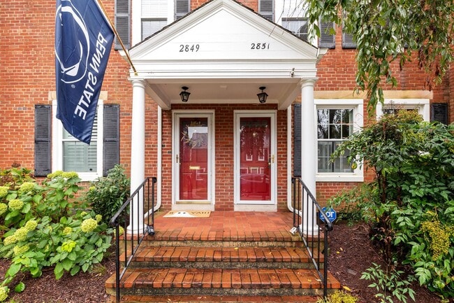 2851 S Buchanan St in Arlington, VA - Building Photo - Building Photo