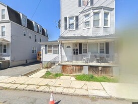 21 Marion Ave in Yonkers, NY - Building Photo