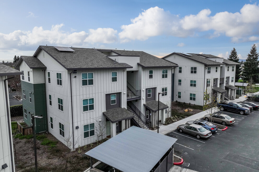 Fair Haven Commons in Fairfield, CA - Building Photo