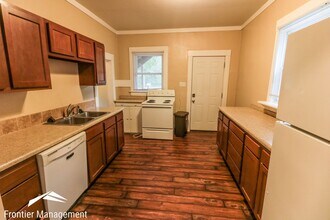 514 Fremont St in Manhattan, KS - Building Photo - Building Photo