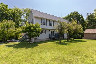 12 Beach St in Bethel, CT - Building Photo - Building Photo