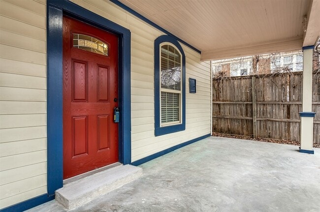 111 S Henderson Ave in Dallas, TX - Foto de edificio - Building Photo