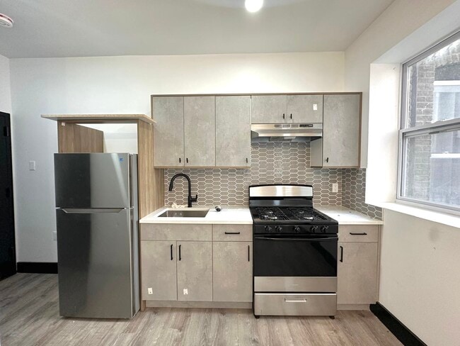 14 Thomas St, Unit 1c in Newark, NJ - Building Photo - Building Photo