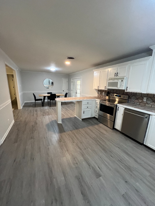 property at 1102 Auburn Ave