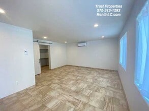 548 W Hadley Ave in Las Cruces, NM - Foto de edificio - Building Photo