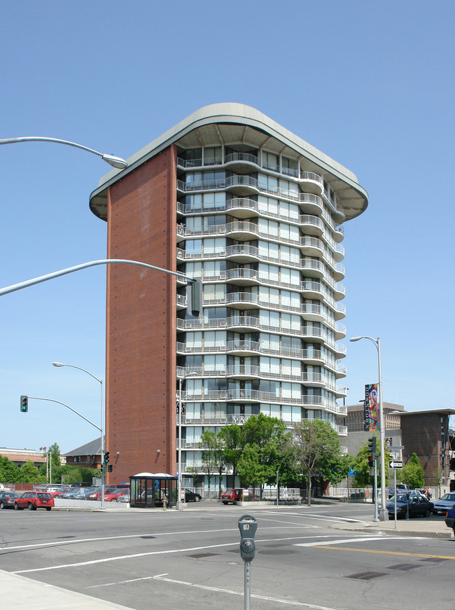 Cathedral Plaza in Spokane, WA - Foto de edificio - Building Photo