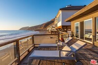 42602 Pacific Coast Hwy in Malibu, CA - Building Photo - Building Photo