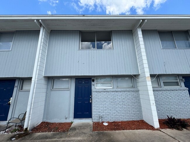 property at 1010 N Fiske Blvd
