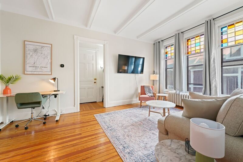 101 Union Ave in Saratoga Springs, NY - Building Photo