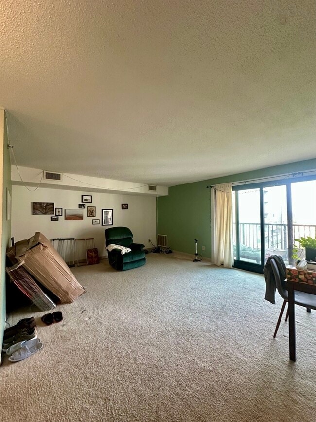 41 Marion St, Unit 8A in Brookline, MA - Building Photo - Building Photo