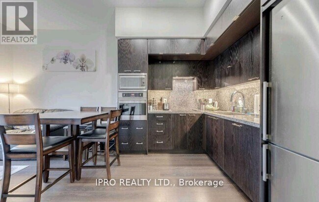 120-120 Harrison Garden Blvd in Toronto, ON - Building Photo - Building Photo