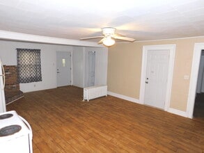 3986 Rollo Rd in Earlville, IL - Building Photo - Building Photo